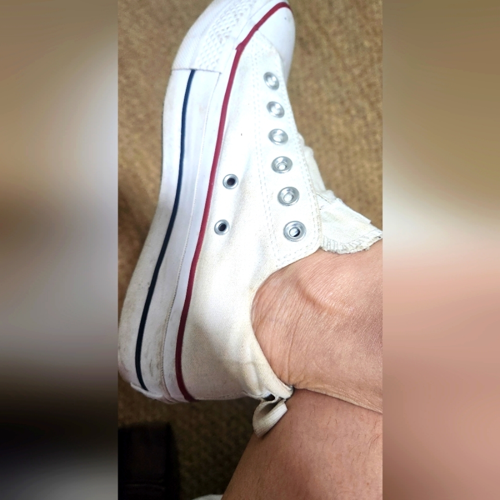 Laceless Converse plataform